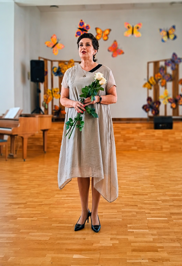 sieviete runā